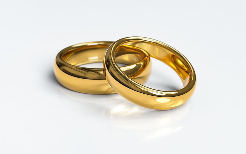 Moon-inspired vow exchanges